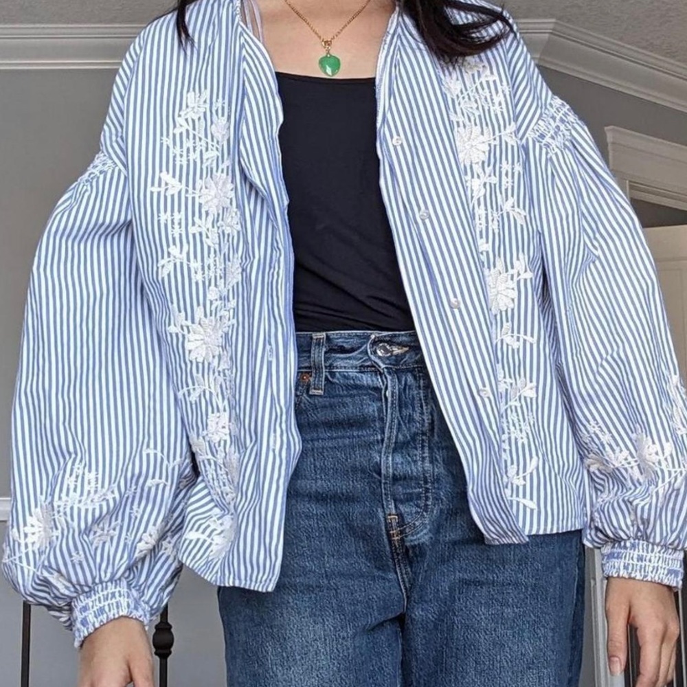 Blue floral detailed blouse